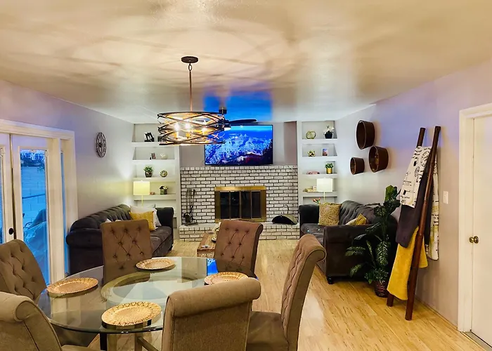 Escape With Heated Pool, Billiards & Firepit Fun Ferienhaus