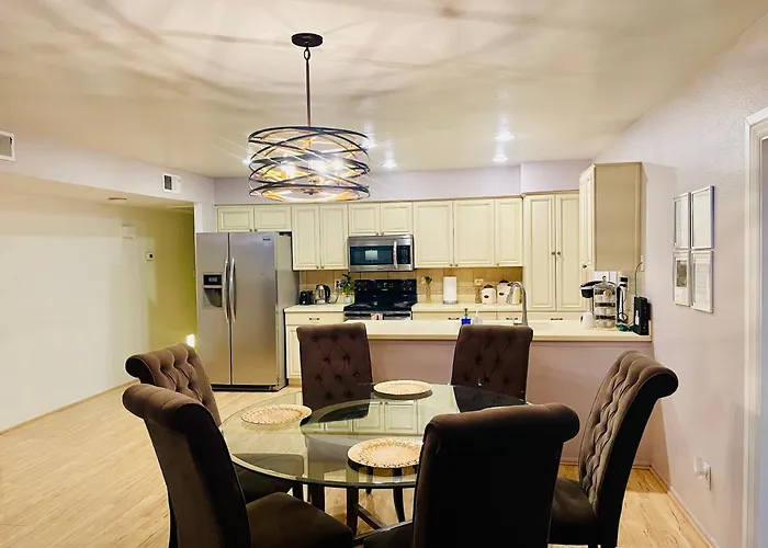 Escape With Heated Pool, Billiards & Firepit Fun Tempe