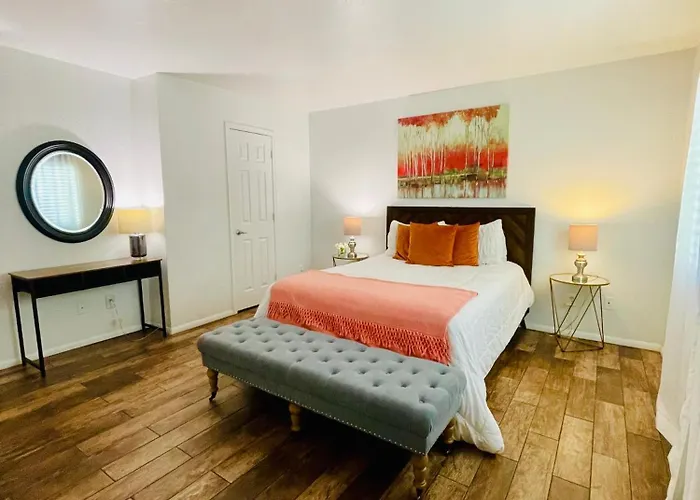 Escape With Heated Pool, Billiards & Firepit Fun * Tempe